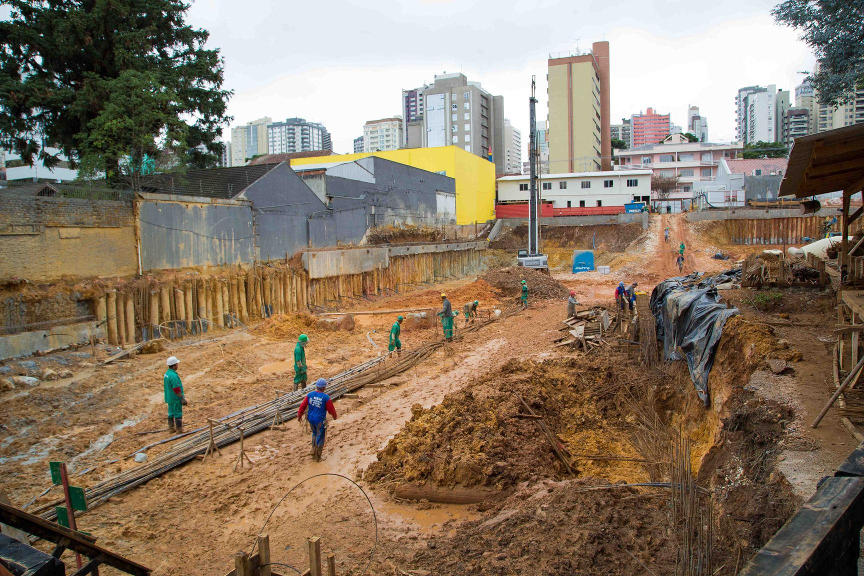Fundação | Dom Batel – Apartamento	no  Batel - Curitiba - Paraná