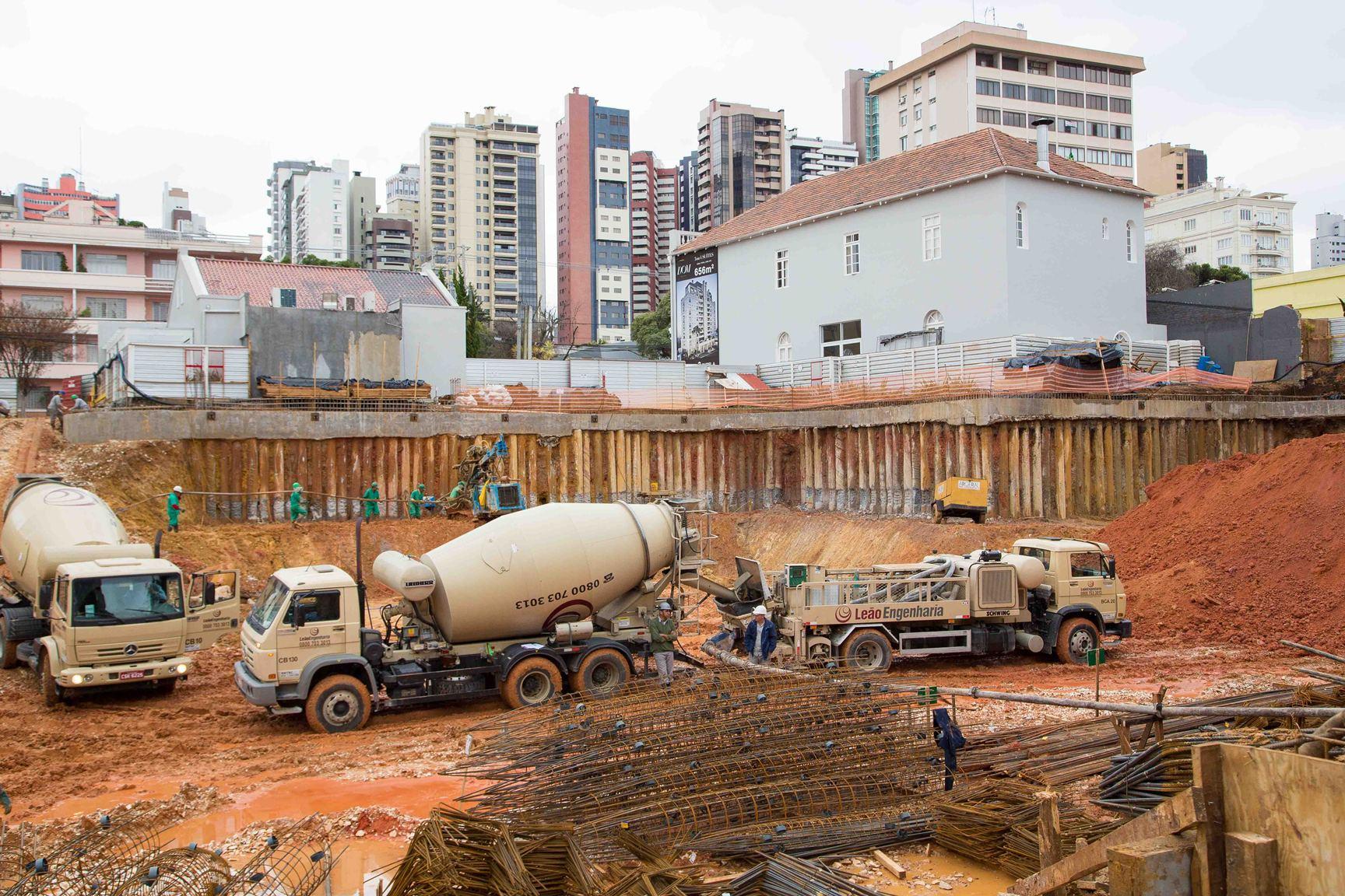 Fundação | Dom Batel – Apartamento	no  Batel - Curitiba - Paraná