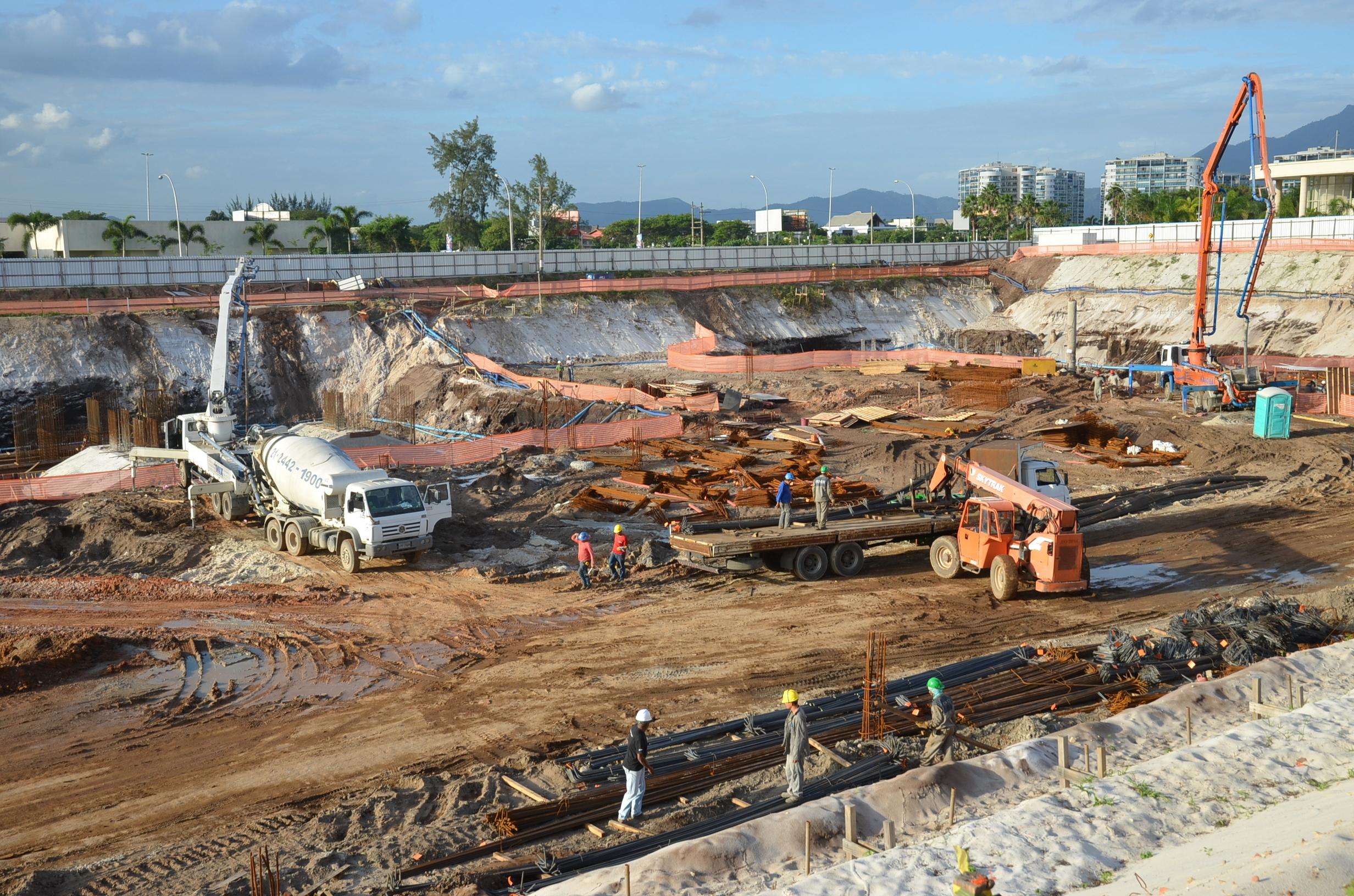 Início das obras | Riserva Golf Vista Mare Residenziale – Apartamento	na  Barra da Tijuca - Rio de Janeiro - Rio de Janeiro