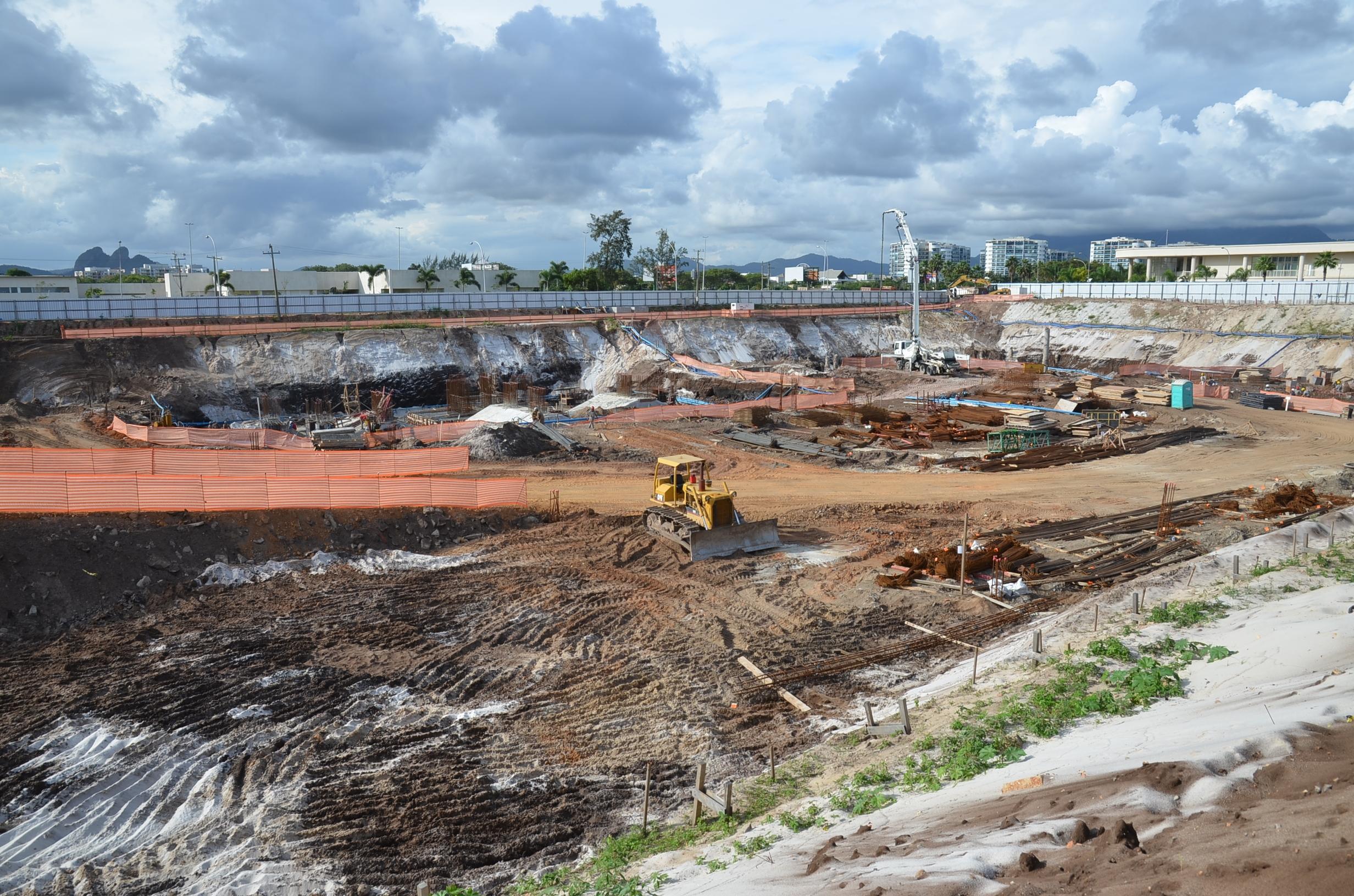 Início das obras | Riserva Golf Vista Mare Residenziale – Apartamento	na  Barra da Tijuca - Rio de Janeiro - Rio de Janeiro