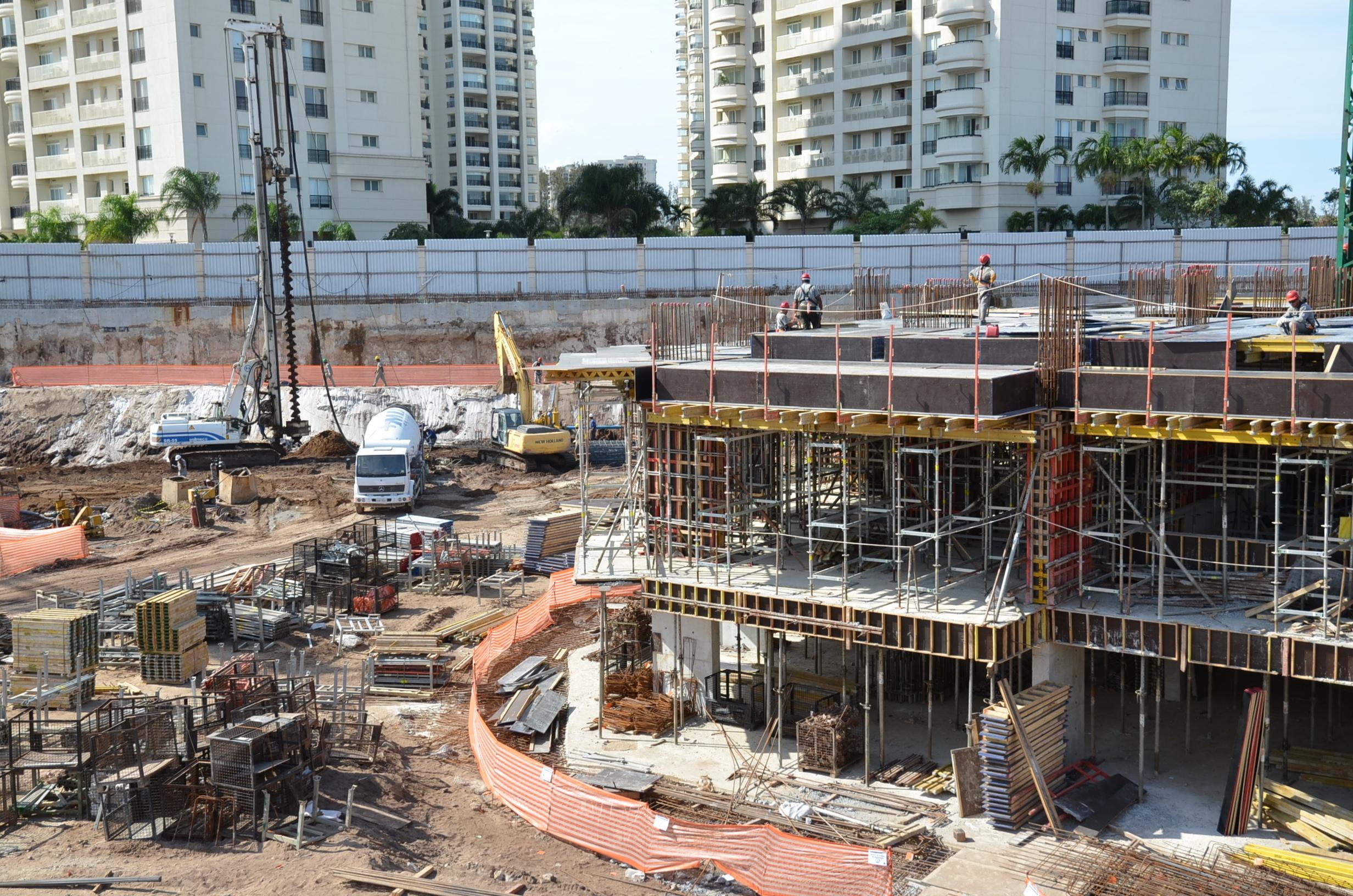 Início das obras | Riserva Golf Vista Mare Residenziale – Apartamento	na  Barra da Tijuca - Rio de Janeiro - Rio de Janeiro