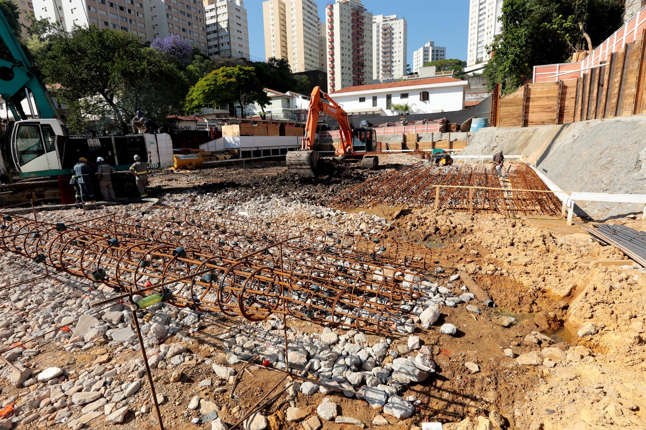 Início das obras | Cyrela 2014 The Year Edition – Apartamento	no  Alto da Lapa - São Paulo - São Paulo