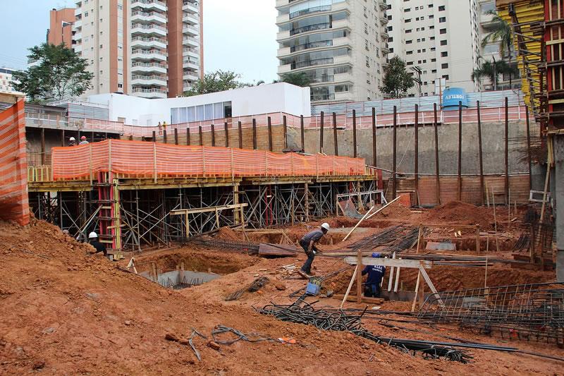 Fundação | Cyrela Essenza Moema – Apartamento	em  Moema - São Paulo - São Paulo