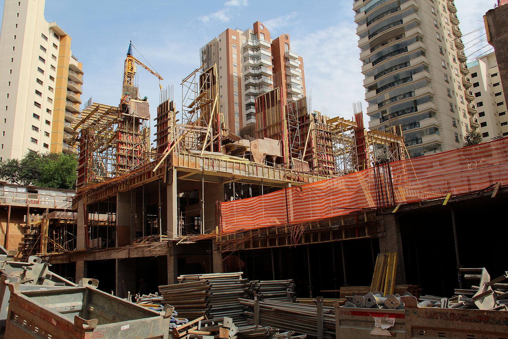 Fundação | Cyrela Essenza Moema – Apartamento	em  Moema - São Paulo - São Paulo