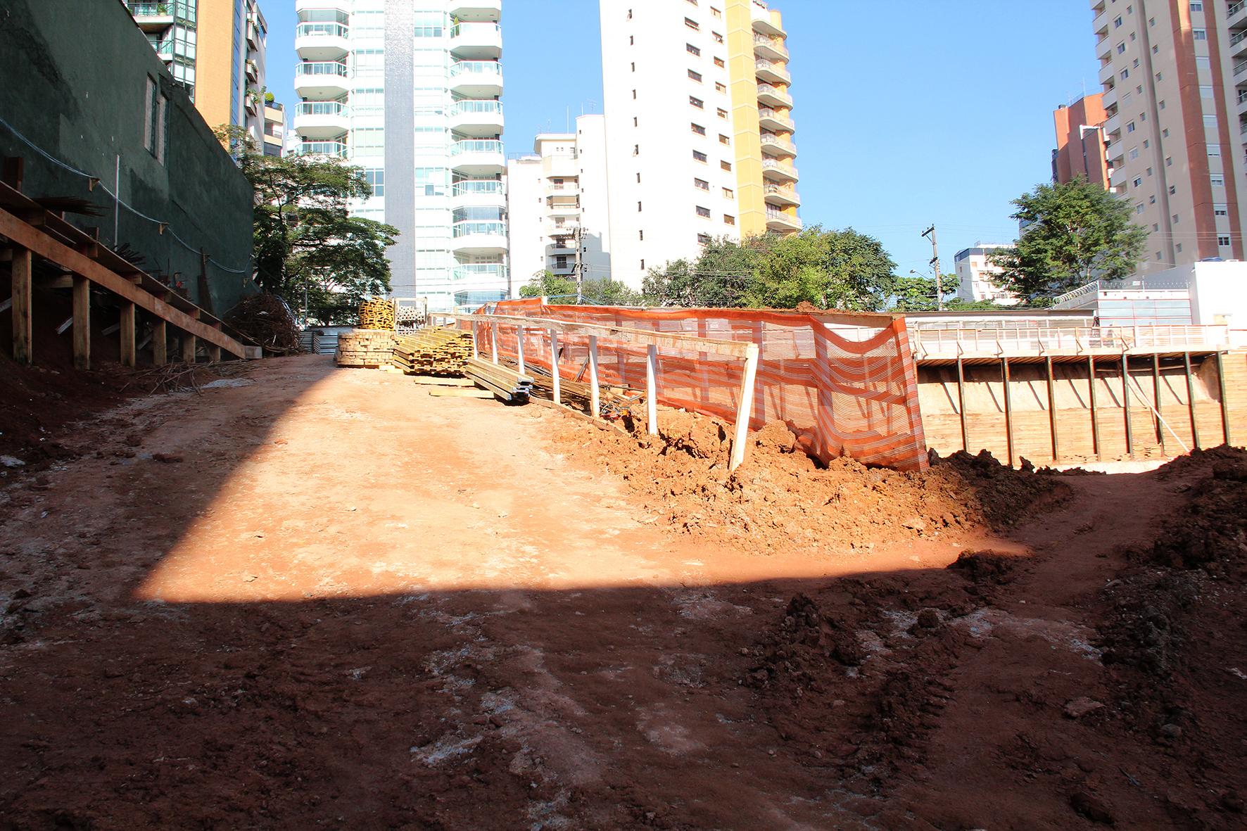 Fundação | Cyrela Essenza Moema – Apartamento	em  Moema - São Paulo - São Paulo