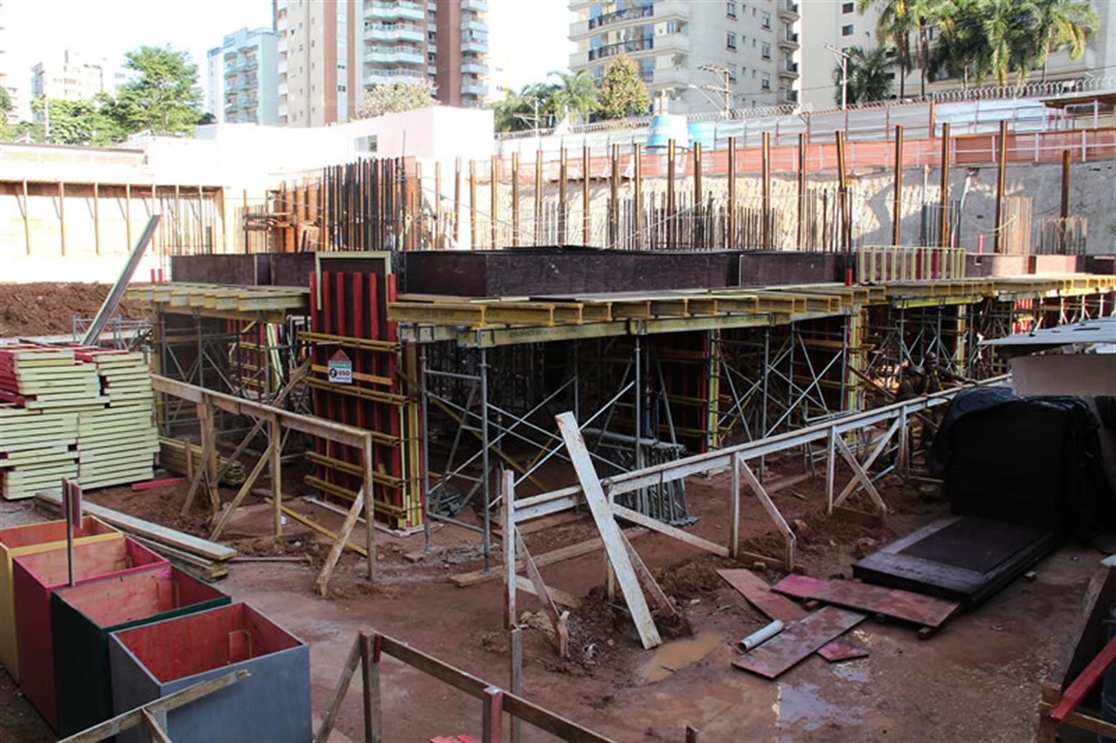 Fundação | Cyrela Essenza Moema – Apartamento	em  Moema - São Paulo - São Paulo