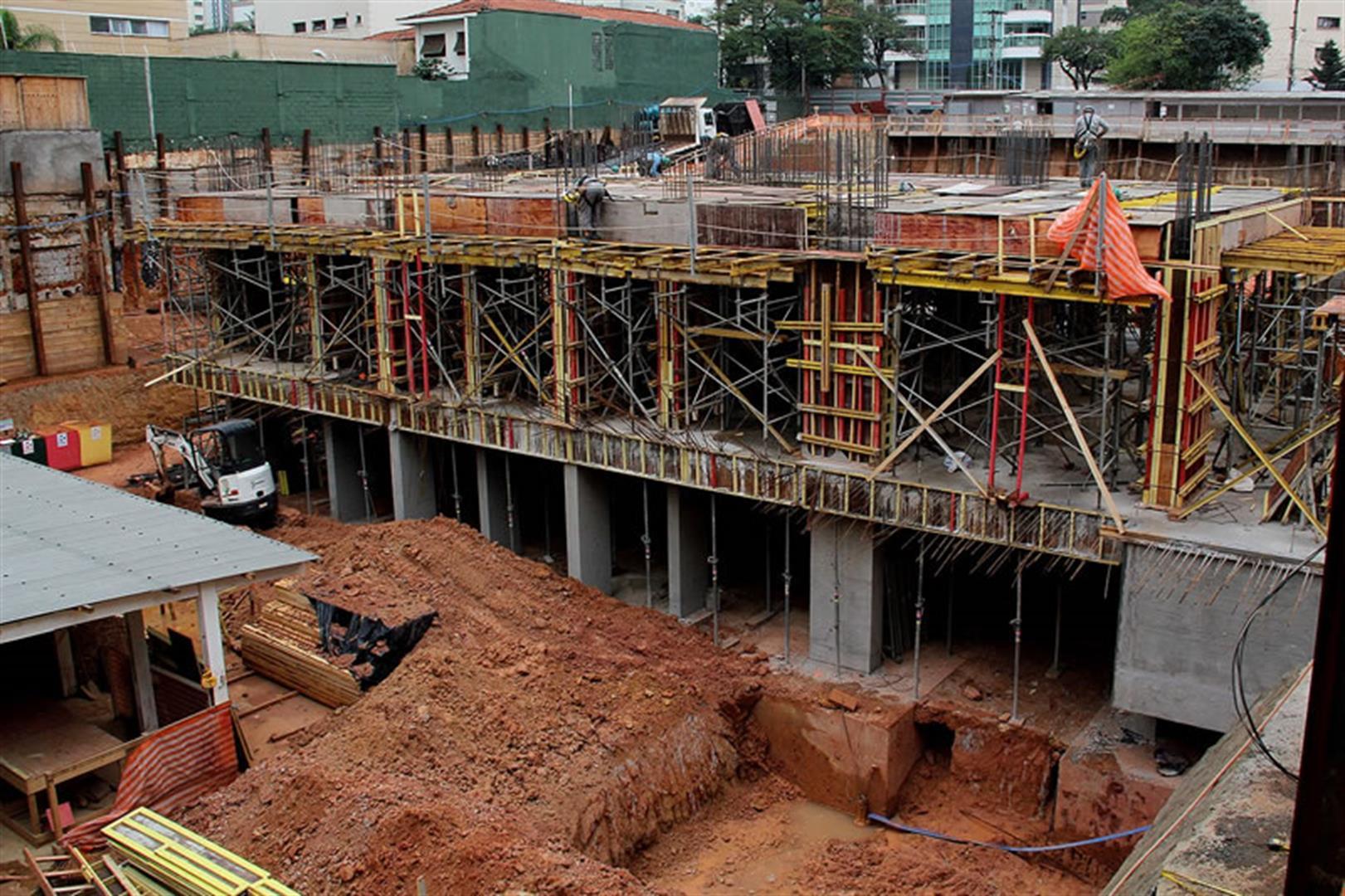 Fundação | Cyrela Essenza Moema – Apartamento	em  Moema - São Paulo - São Paulo